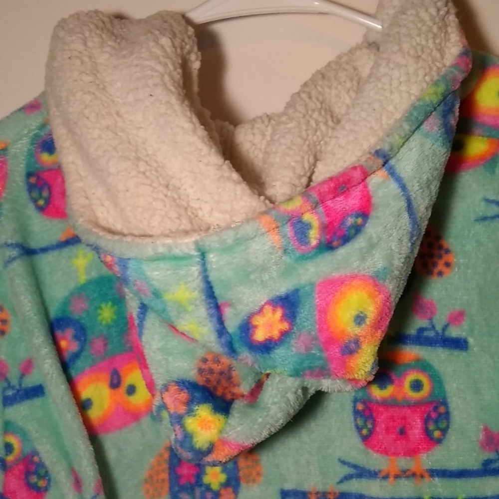 Bathrobe - Picture 2 of 3